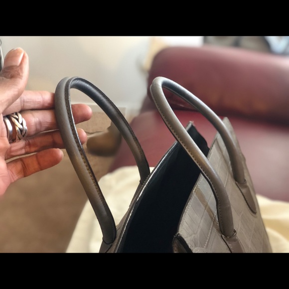 100% authentic Celine phantom bag. - Picture 2 of 8